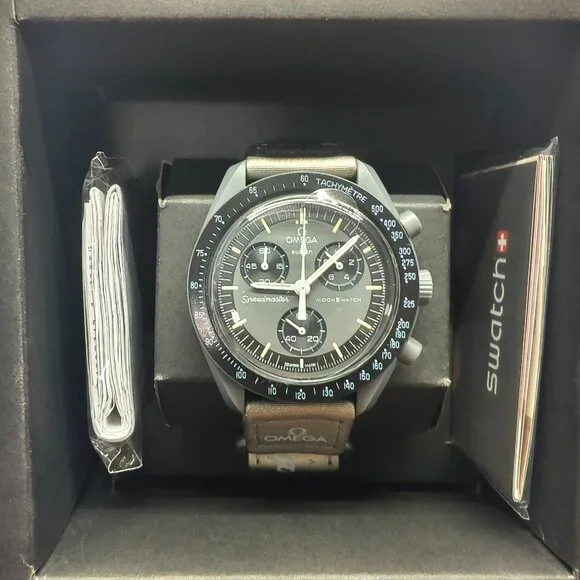 🌟POSH FRESH🌟 Omega X Swatch MoonSwatch Mission to Mercury Watch - Picture 4 of 5